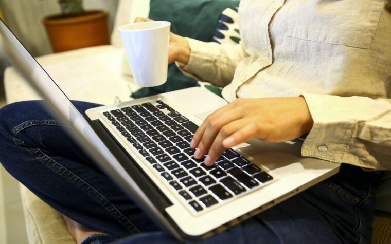 Sete em cada dez brasileiros temem comprar remédios online