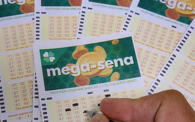 Mega-Sena sorteia prêmio acumulado de R$ 165 milhões