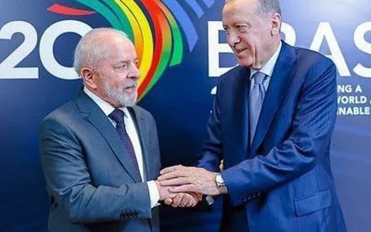 Criação de conselho entre Brasil e Turquia é discutida por Lula e Erdogan