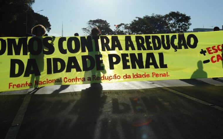 Pediatras rejeitam proposta de redução da maioridade penal