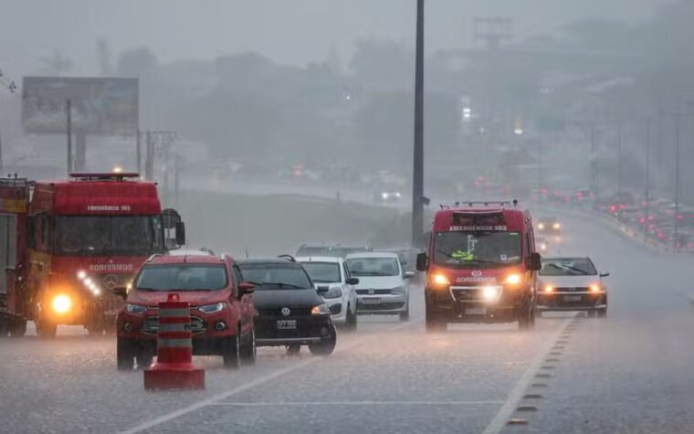 Dia de chuva e tempestades no Sul e Sudeste do Brasil