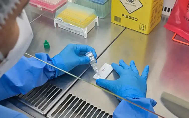 Anvisa atualiza controle de qualidade em laboratórios