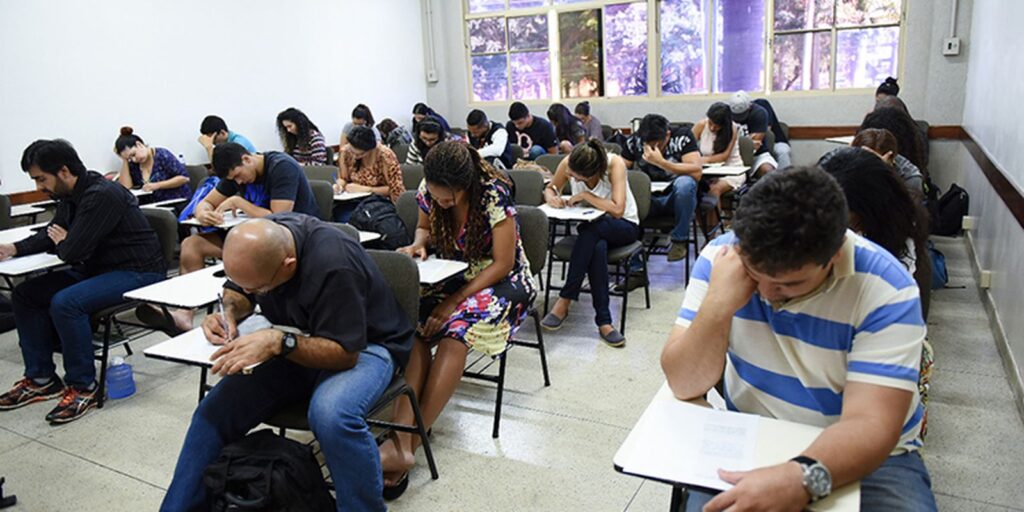 Encceja realiza provas em todo o país neste domingo