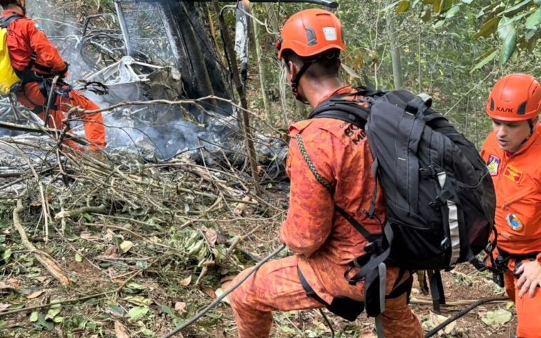 Queda de helicóptero no Rio de Janeiro deixa quatro mortos