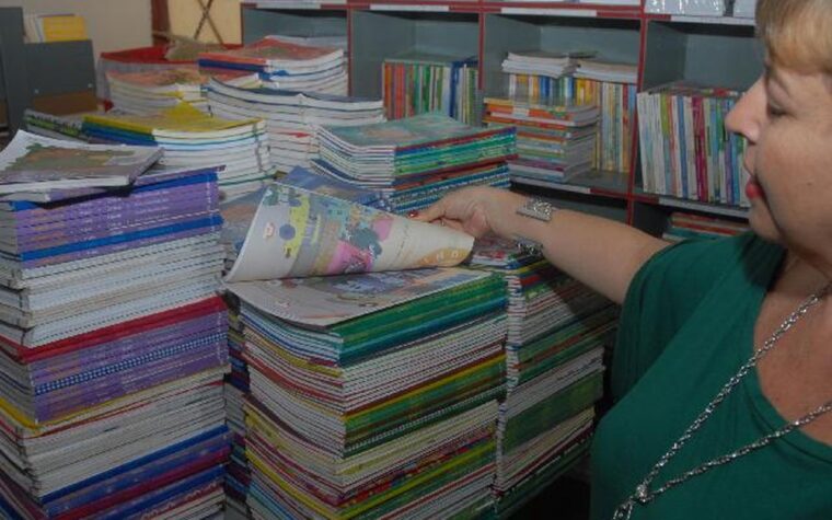 Escolas devem escolher livros didáticos até 8 de setembro