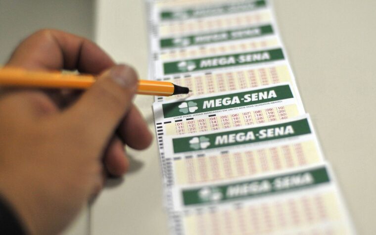 Mega-Sena realiza sorteio de prêmio de R$ 3,5 milhões hoje