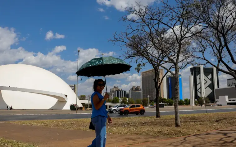 Risco de temporal e granizo no Sul; calor em outras regiões
