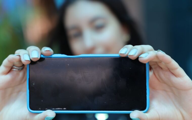 Jovens reconhecem necessidade de melhorias na internet