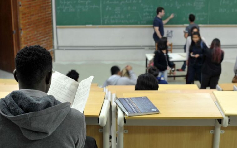 Fies convoca estudantes em lista de espera nesta sexta-feira