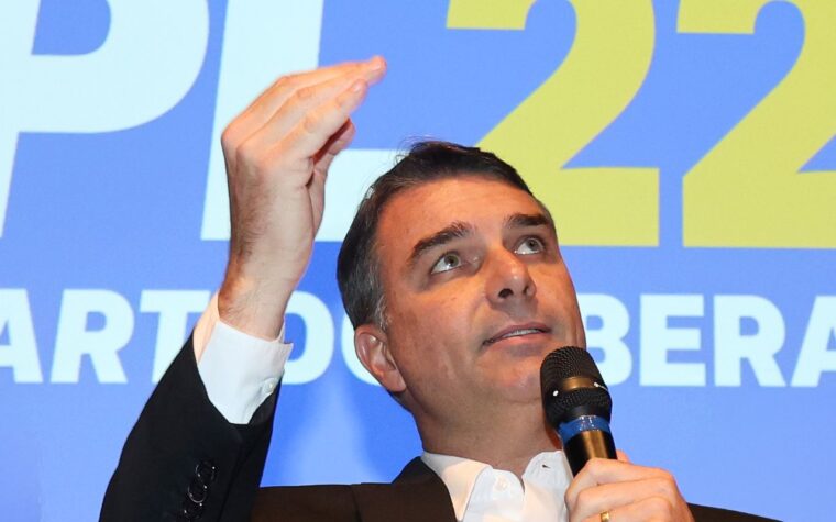 Flávio Bolsonaro disputa a presidência pelo PL