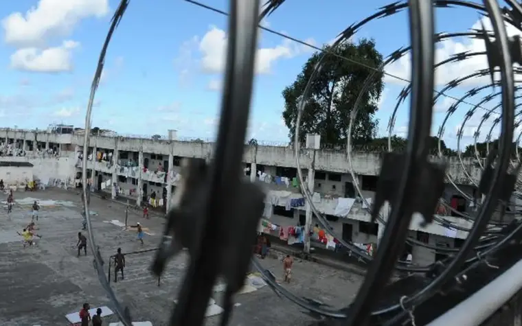 Presídios atuam contra entrada de itens proibidos para facções