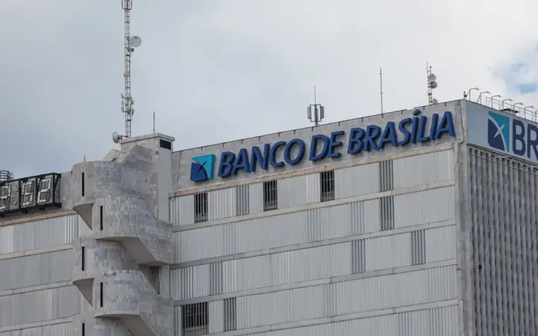 TCDF bloqueia R$ 2,7 bi de ex-dirigentes do BRB