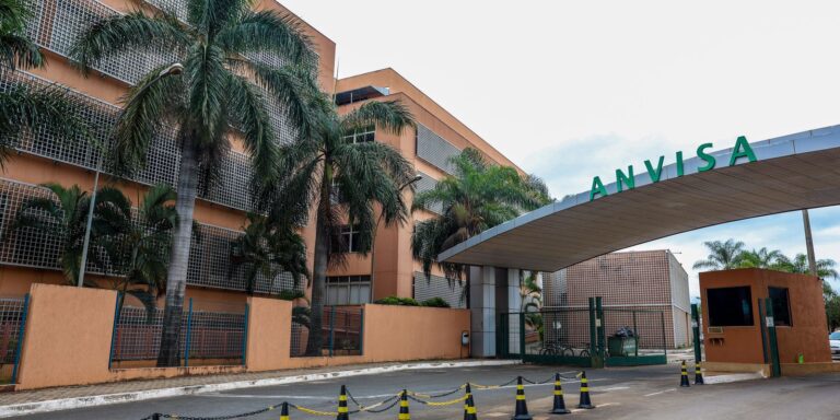 Anvisa apreende medicamento falsificado para câncer de mama