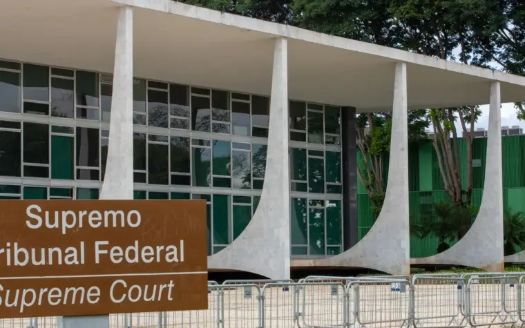 Gilmar Mendes sugere adiamento de sessão no STF sobre Moraes
