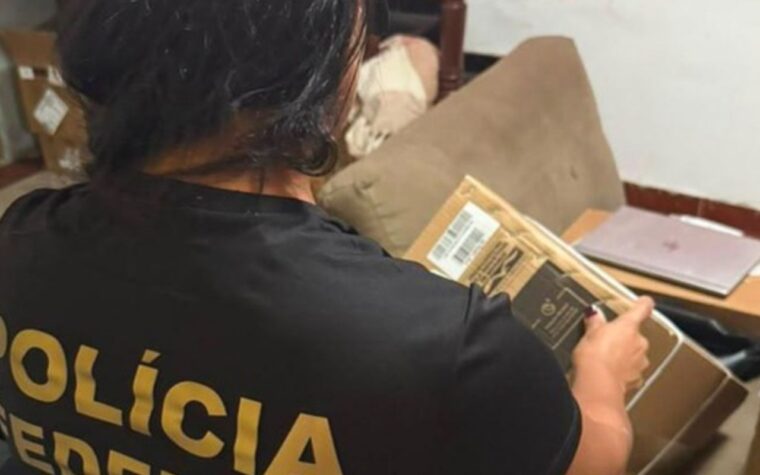 Grupo suspeito de desviar encomendas postais é alvo da PF