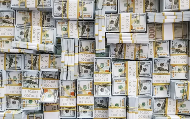 Dólar sobe 0,47% e se aproxima de R$ 5,20 com pessimismo