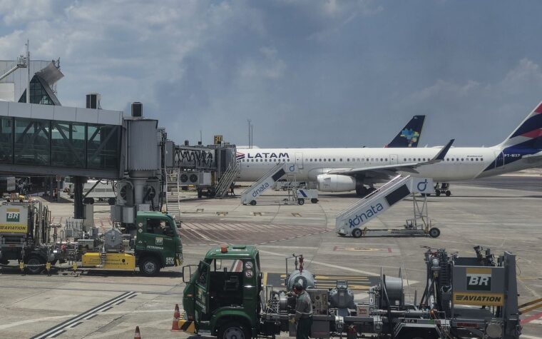 Petrobras aumenta preço do querosene de aviação em 13,9%