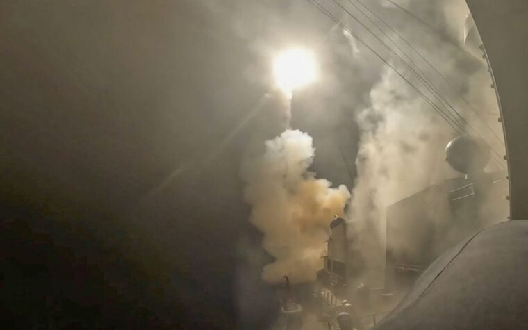 EUA atacam Irã e enfrentam retaliação em bases no Oriente Médio
