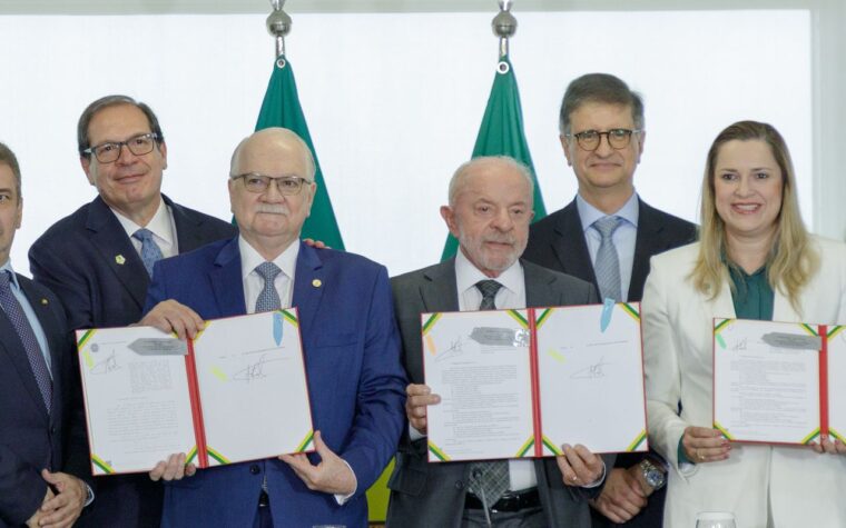Governo sanciona leis que reestruturam fundos da Justiça