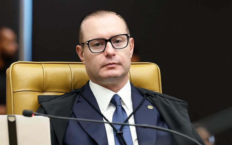 Zanin solicita posicionamento da Anatel sobre internet nas eleições