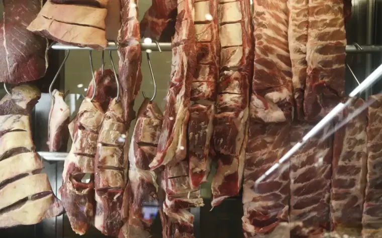 Cota chinesa reduz exportação de carne bovina em agosto