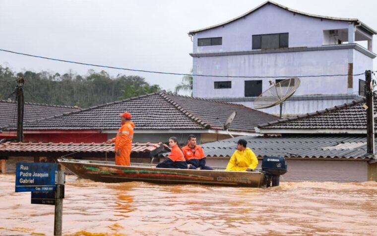 Cidades do Vale do Ribeira em SP em estado de emergência por chuvas