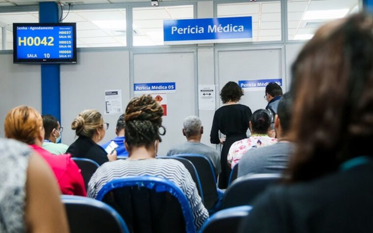 Fila de espera do INSS é zerada em agosto