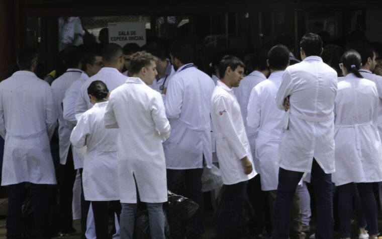 Prazo para recursos do Enamed e Revalida vai até quinta