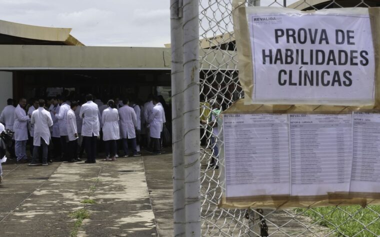 Revalida 2026/2 termina prazo para envio de diploma médico