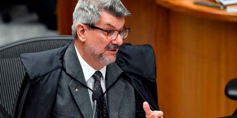 AGU solicita perda de cargo de ministro por assédio