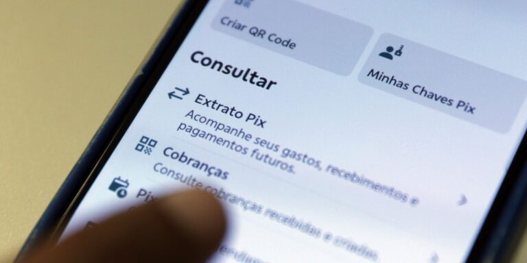 Transações com Pix caem 10% após proibição de apostas