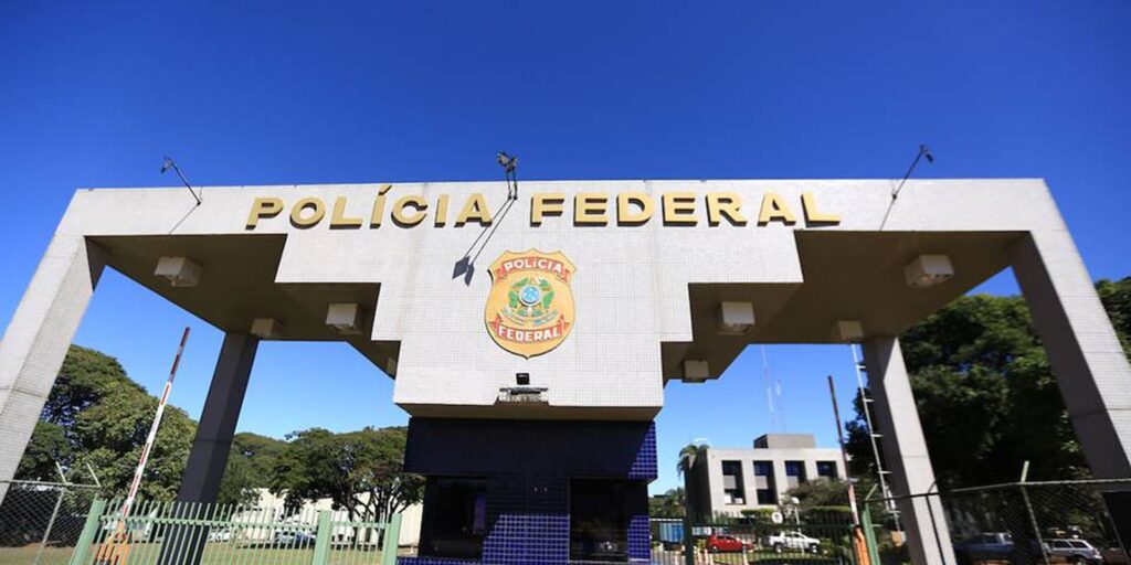 Sindicato da PF apoia diretores afastados