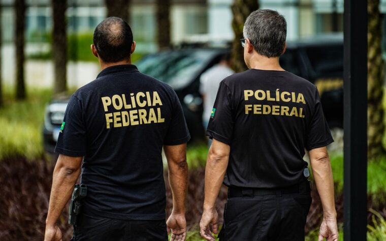 PF realiza operação contra apologia ao nazismo no Rio de Janeiro