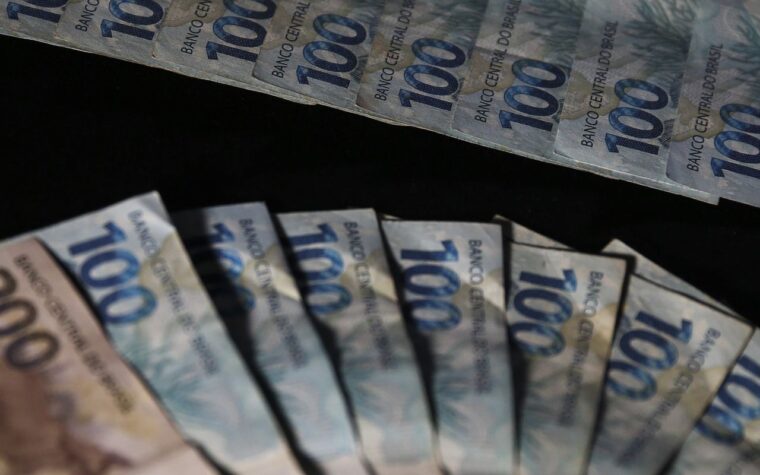 Orçamento de 2027 prevê R$ 44,8 bilhões para emendas impositivas