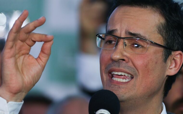 TSE suspende candidatura de Deltan ao Senado no Paraná