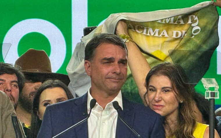 Flávio usou jatinho conectado a Vorcaro em viagem em 2025