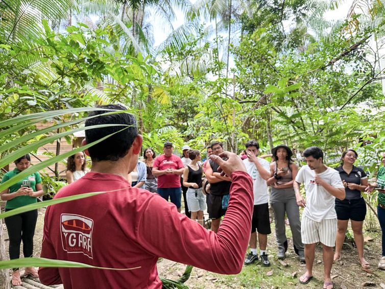 Escola imersiva em sociobioeconomia chega ao Pará