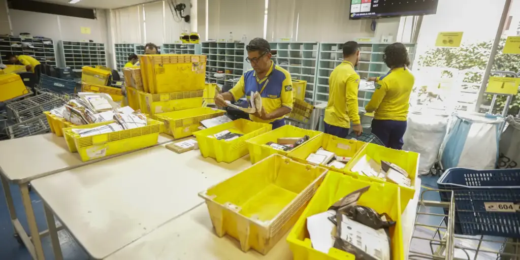 AliExpress e Correios firmam acordo para agilizar entregas