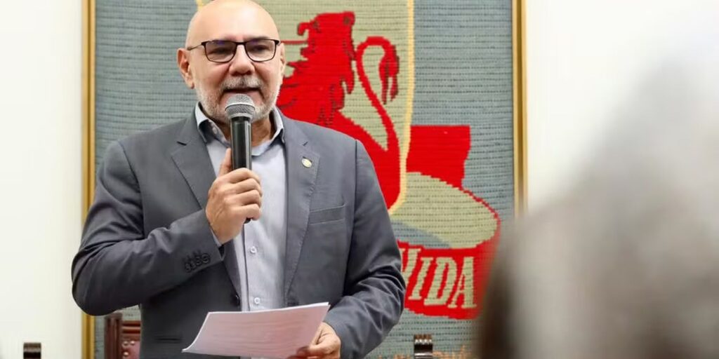 Incêndio na UFPE pode causar prejuízo de R$ 100 milhões